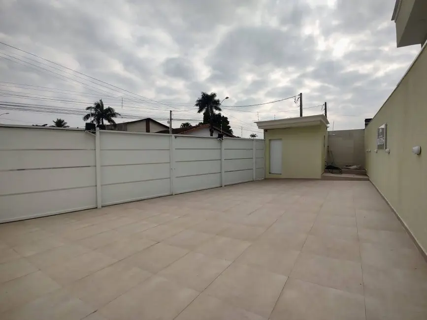 Casa de Condomínio com 2 quartos à venda, 81m2 em Itanhaem - SP - imagem 2 Foto 2 de Casa de Condomínio com 2 quartos à venda, 81m2 em Itanhaem - SP