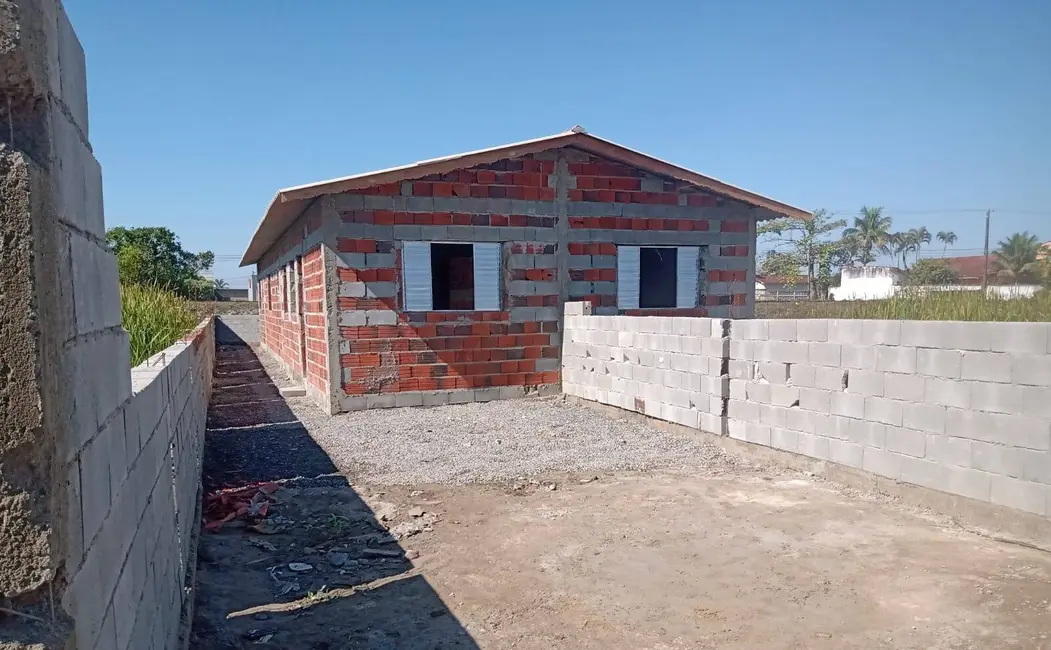 Foto 1 de Casa com 3 quartos à venda, 68m2 em Itanhaem - SP