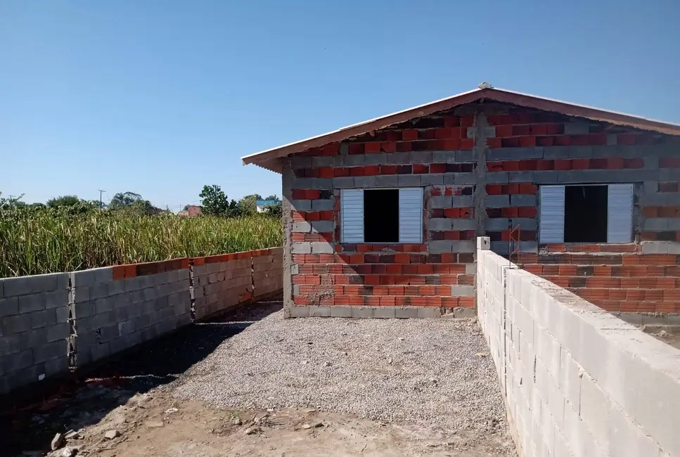Foto 2 de Casa com 3 quartos à venda, 68m2 em Itanhaem - SP