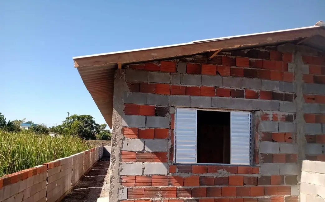Foto 5 de Casa com 3 quartos à venda, 68m2 em Itanhaem - SP