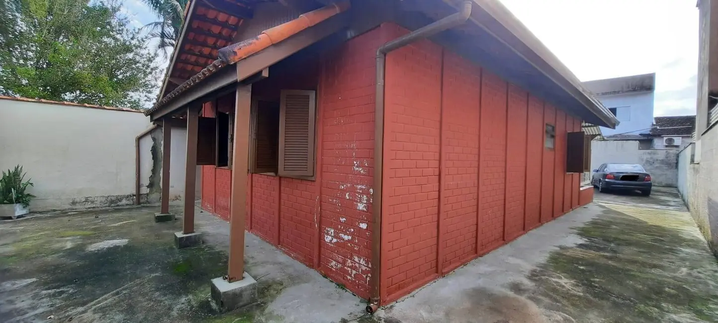 Foto 2 de Casa com 3 quartos à venda, 93m2 em Itanhaem - SP