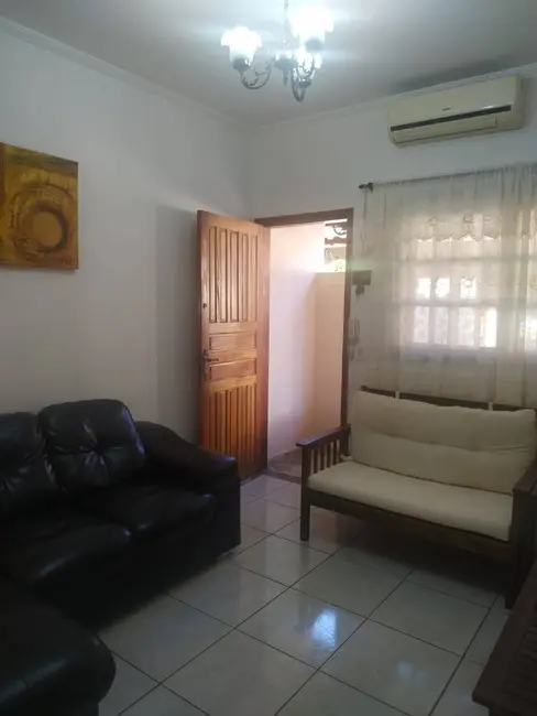 Casa de Condomínio com 2 quartos à venda, 60m2 em Itanhaem - SP - imagem 8 Foto 8 de Casa de Condomínio com 2 quartos à venda, 60m2 em Itanhaem - SP