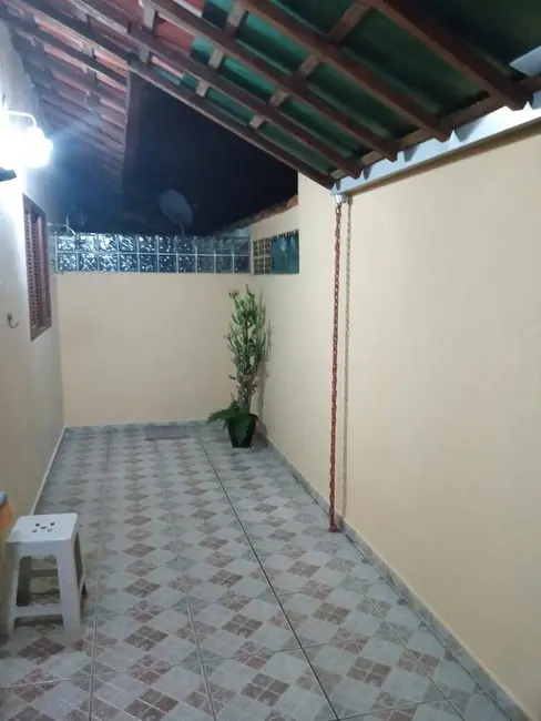Casa de Condomínio com 2 quartos à venda, 60m2 em Itanhaem - SP - imagem 6 Foto 6 de Casa de Condomínio com 2 quartos à venda, 60m2 em Itanhaem - SP