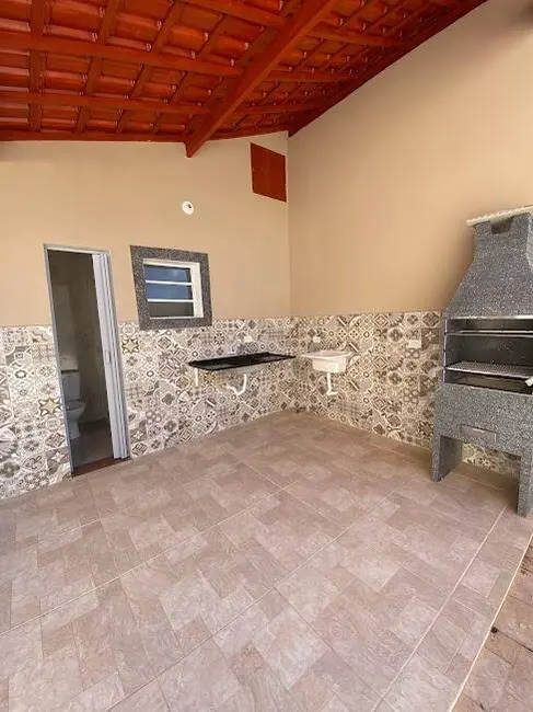 Foto 7 de Casa com 2 quartos à venda, 84m2 em Mongagua - SP