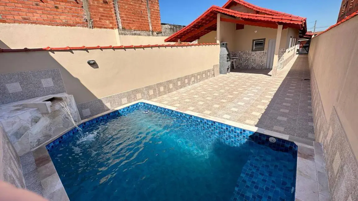Foto 9 de Casa com 2 quartos à venda, 84m2 em Mongagua - SP