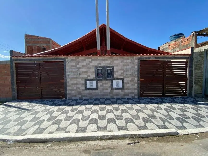 Foto 1 de Casa com 2 quartos à venda, 84m2 em Mongagua - SP