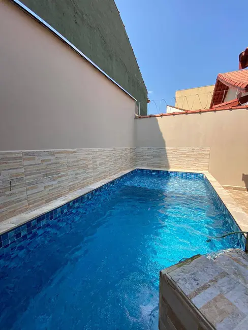 Foto 5 de Casa com 2 quartos à venda, 77m2 em Mongagua - SP