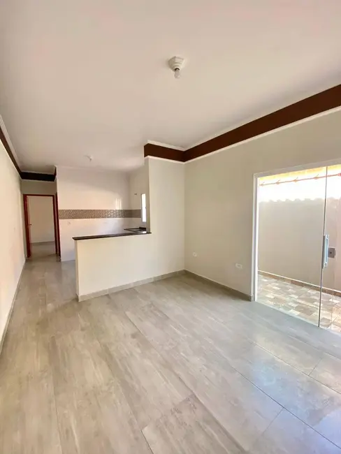Foto 7 de Casa com 2 quartos à venda, 77m2 em Mongagua - SP