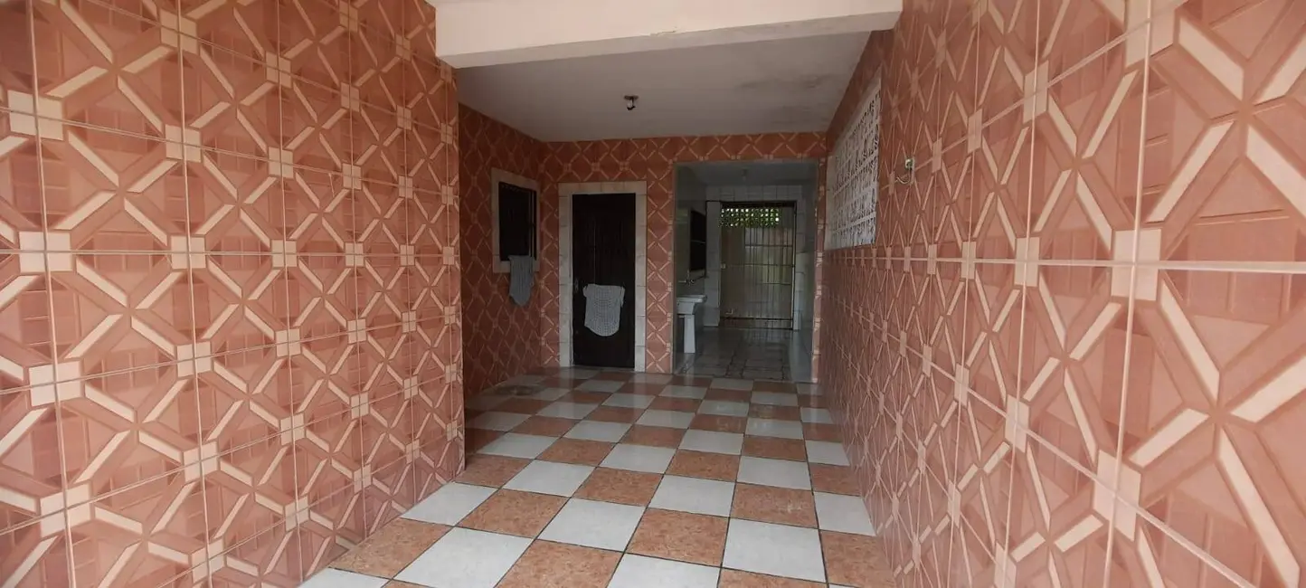 Foto 2 de Casa com 2 quartos à venda, 100m2 em Itanhaem - SP