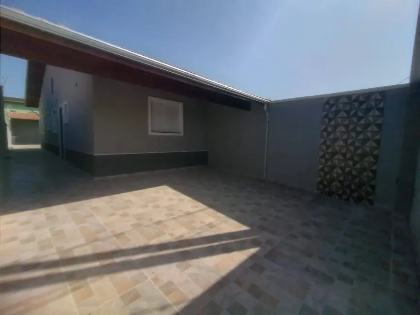 Foto 3 de Casa com 2 quartos à venda, 180m2 em Itanhaem - SP