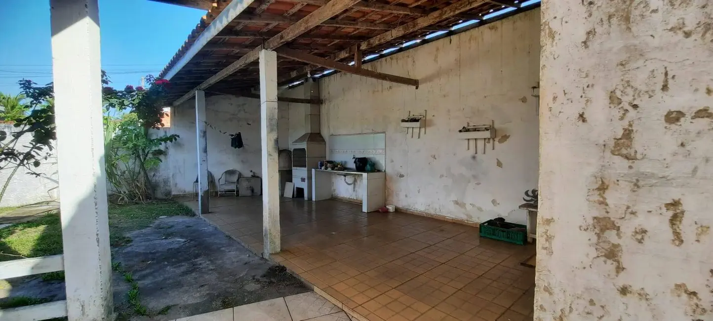 Foto 8 de Casa com 2 quartos à venda, 95m2 em Itanhaem - SP