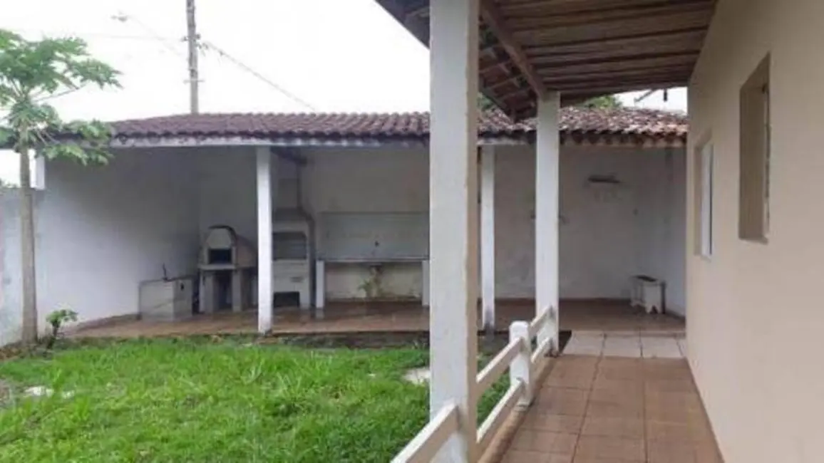 Foto 6 de Casa com 2 quartos à venda, 95m2 em Itanhaem - SP