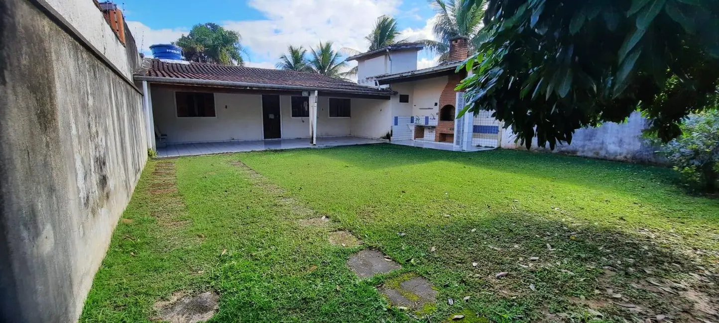 Foto 1 de Casa com 2 quartos à venda, 80m2 em Itanhaem - SP