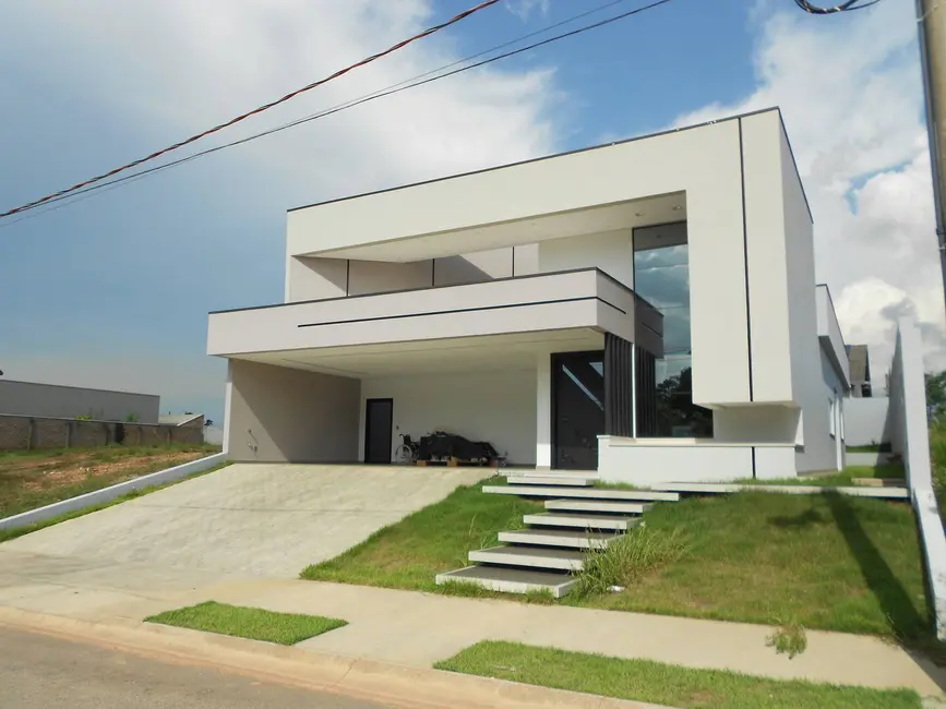 Foto 2 de Casa de Condomínio com 3 quartos à venda e para alugar, 450m2 em Triângulo, Porto Velho - RO