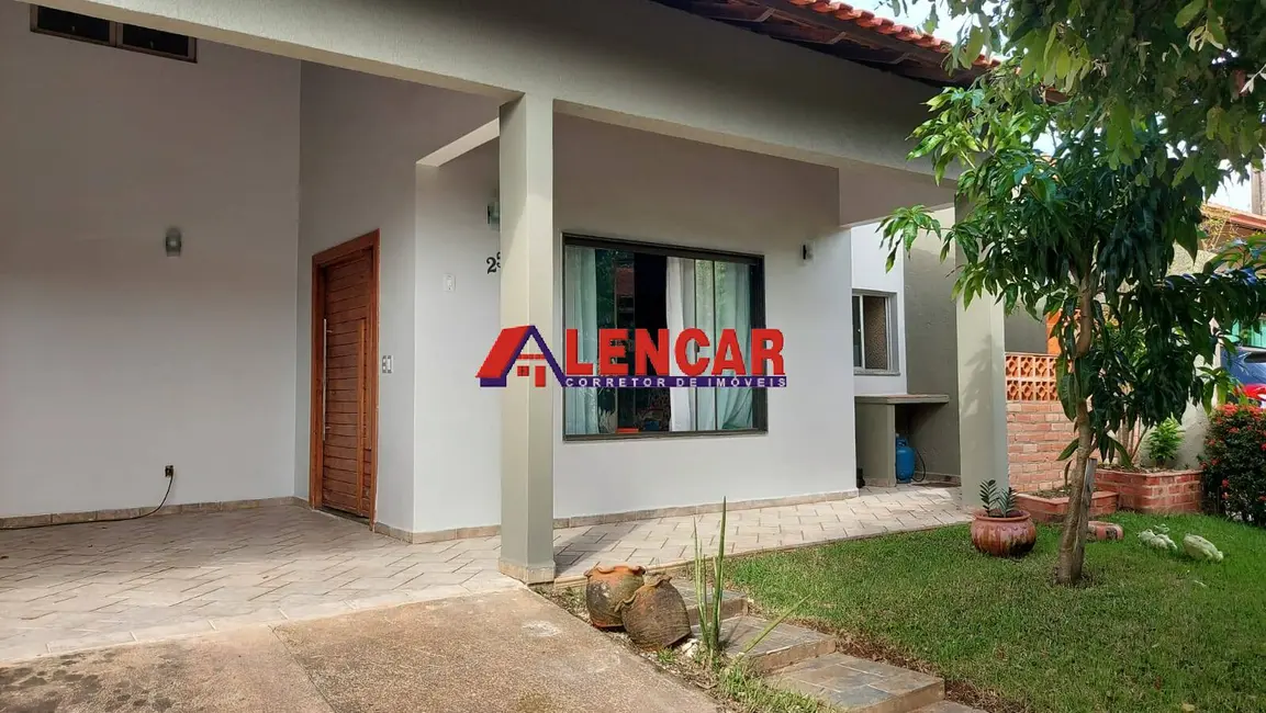 Foto 1 de Casa de Condomínio com 3 quartos à venda, 360m2 em Costa e Silva, Porto Velho - RO