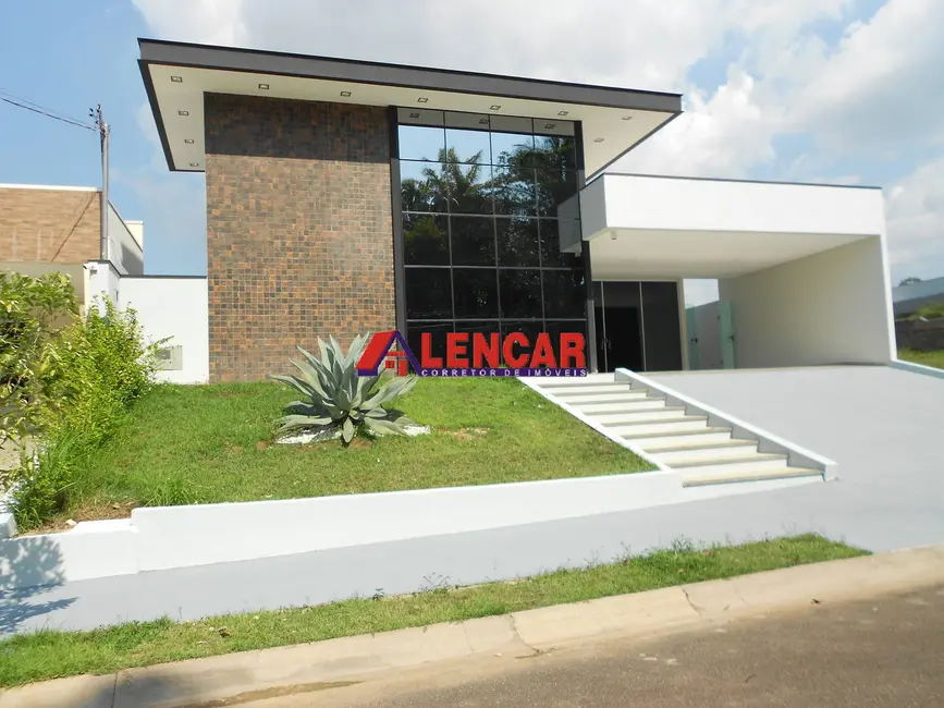 Foto 2 de Casa de Condomínio com 3 quartos à venda, 450m2 em Triângulo, Porto Velho - RO