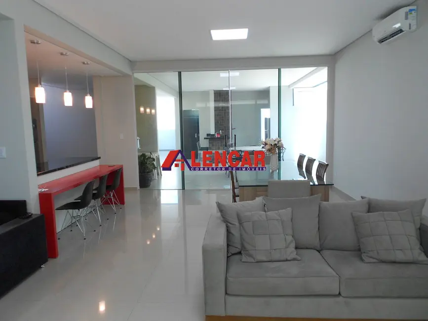 Foto 8 de Casa de Condomínio com 3 quartos à venda, 450m2 em Triângulo, Porto Velho - RO