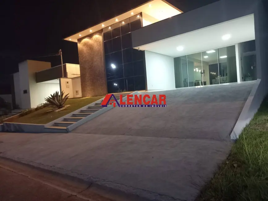 Foto 5 de Casa de Condomínio com 3 quartos à venda, 450m2 em Triângulo, Porto Velho - RO