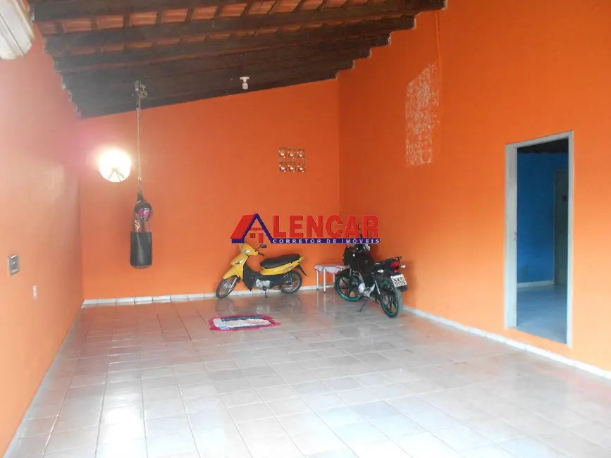 Foto 2 de Casa com 2 quartos à venda, 300m2 em Três Marias, Porto Velho - RO
