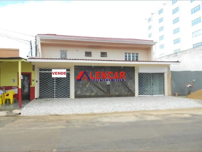 Foto 2 de Casa com 10 quartos à venda, 450m2 em Olaria, Porto Velho - RO