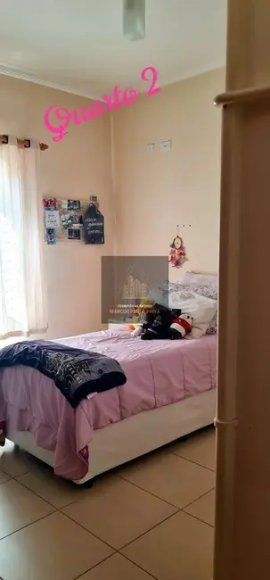 Sobrado com 3 quartos à venda, 105m2 em Vila Milton, Guarulhos - SP - imagem 5 Foto 5 de Sobrado com 3 quartos à venda, 105m2 em Vila Milton, Guarulhos - SP