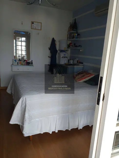 Foto 2 de Casa com 3 quartos à venda, 550m2 em Vila Gustavo, São Paulo - SP