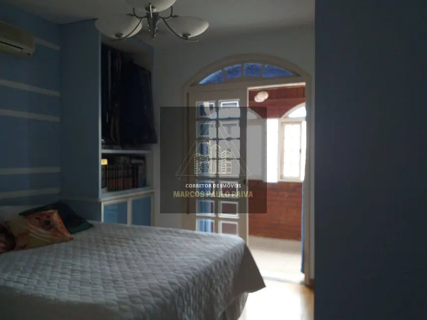 Foto 3 de Casa com 3 quartos à venda, 550m2 em Vila Gustavo, São Paulo - SP