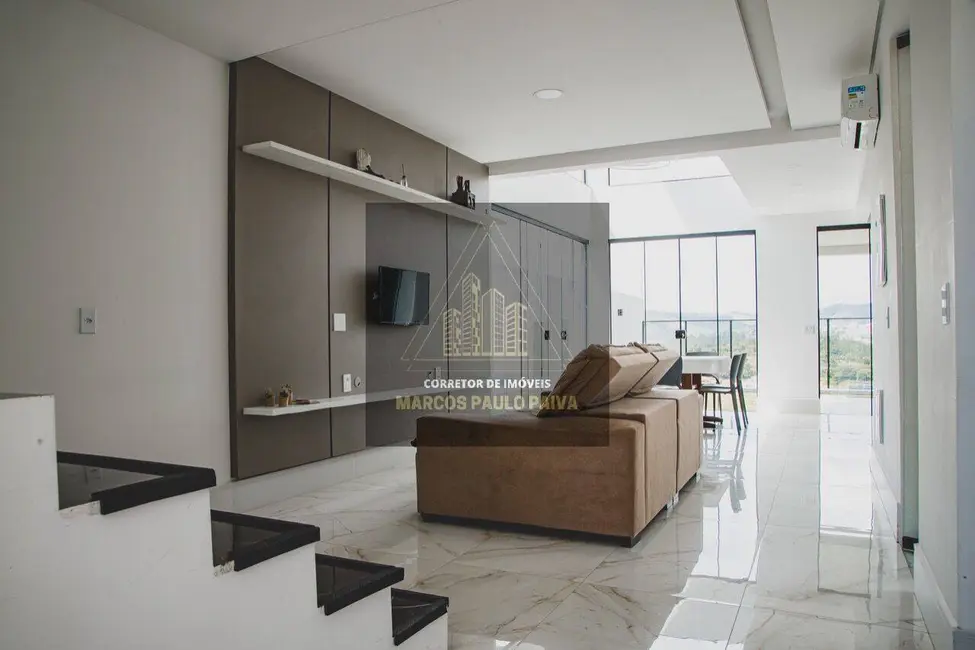 Foto 1 de Casa com 3 quartos à venda, 250m2 em Nazare Paulista - SP