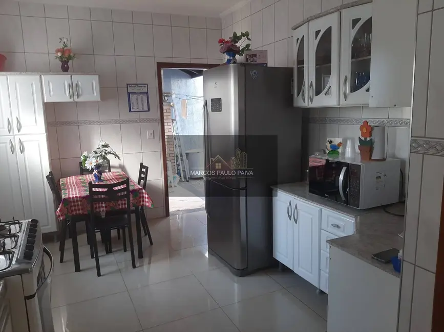 Foto 3 de Casa com 2 quartos à venda, 89m2 em Jardim Colonial, Atibaia - SP