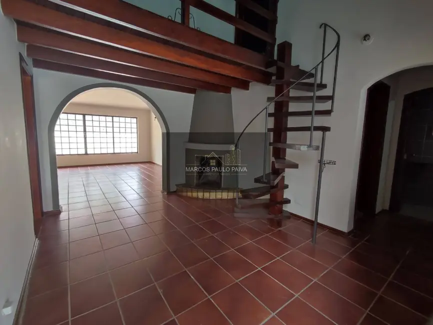 Foto 3 de Casa com 4 quartos à venda, 300m2 em Caetetuba, Atibaia - SP