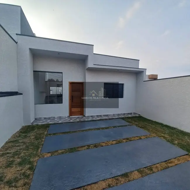 Foto 1 de Casa com 2 quartos à venda, 65m2 em Braganca Paulista - SP