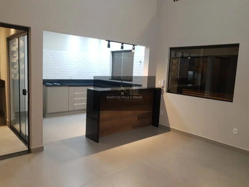 Foto 2 de Casa com 3 quartos à venda, 100m2 em Braganca Paulista - SP