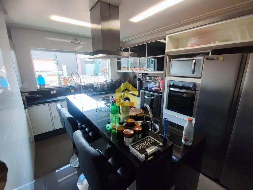 Foto 4 de Sobrado com 7 quartos à venda, 448m2 em Vila Pires, Santo Andre - SP