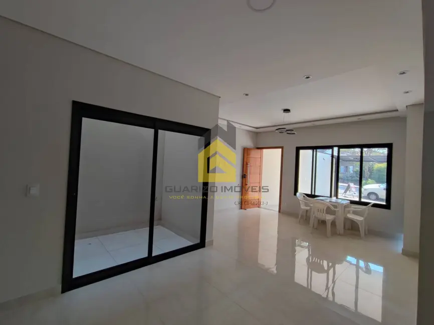 Foto 3 de Sobrado com 3 quartos à venda, 126m2 em Alves Dias, Sao Bernardo Do Campo - SP