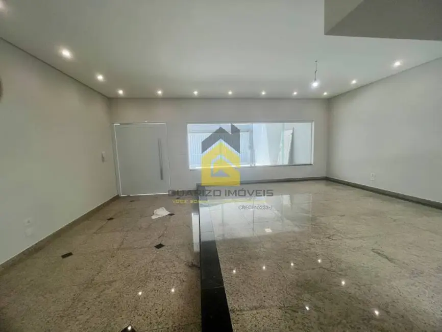 Foto 2 de Sobrado com 3 quartos à venda, 244m2 em Vila Scarpelli, Santo Andre - SP