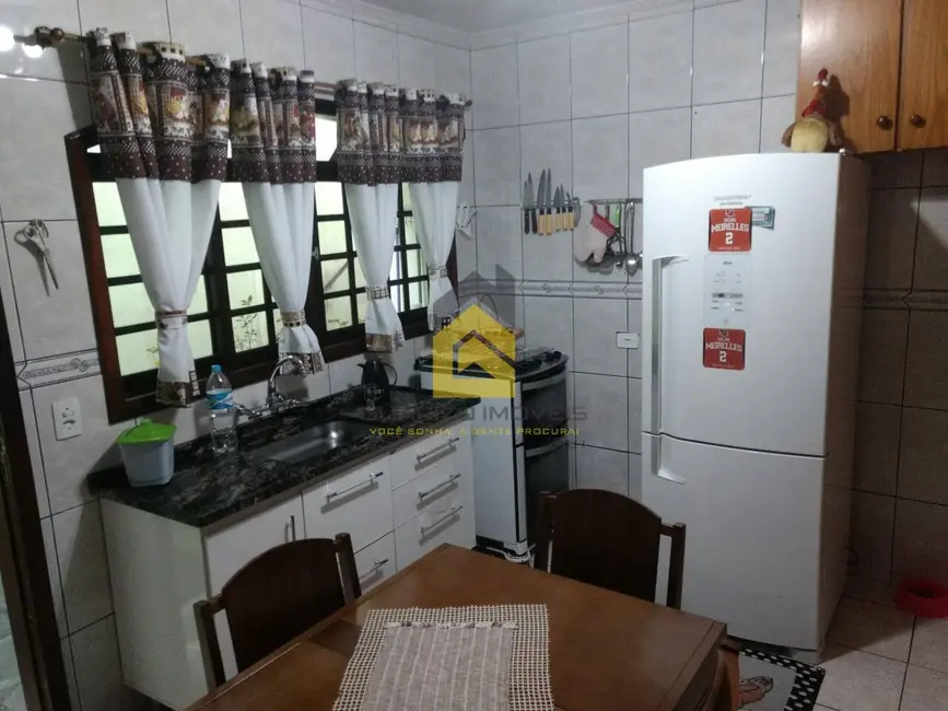 Foto 3 de Sobrado com 4 quartos à venda, 208m2 em Vila Eldízia, Santo Andre - SP