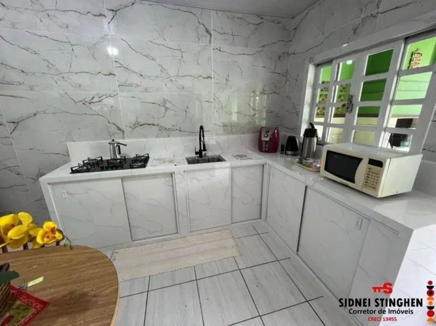 Foto 8 de Casa com 2 quartos à venda, 103m2 em Balneario Barra Do Sul - SC