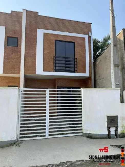 Foto 2 de Casa com 2 quartos à venda, 53m2 em Balneario Barra Do Sul - SC