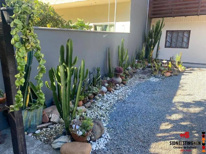 Foto 5 de Casa com 3 quartos à venda, 126m2 em Balneario Barra Do Sul - SC