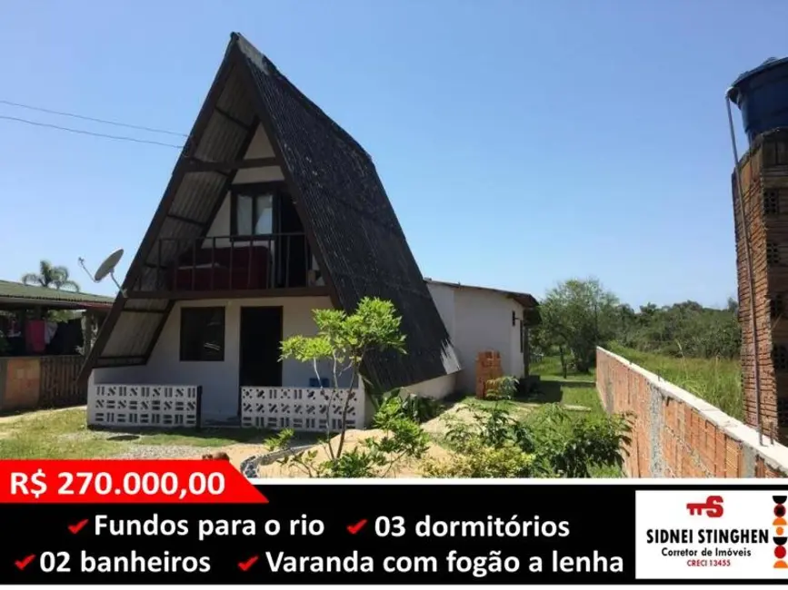 Foto 1 de Casa com 3 quartos à venda, 150m2 em Balneario Barra Do Sul - SC