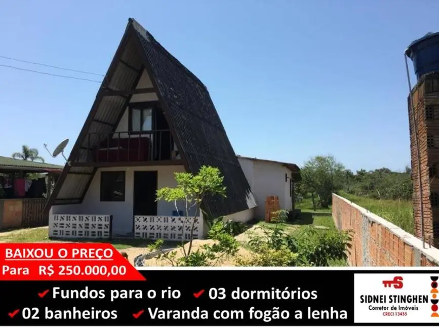 Foto 1 de Casa com 3 quartos à venda, 150m2 em Balneario Barra Do Sul - SC