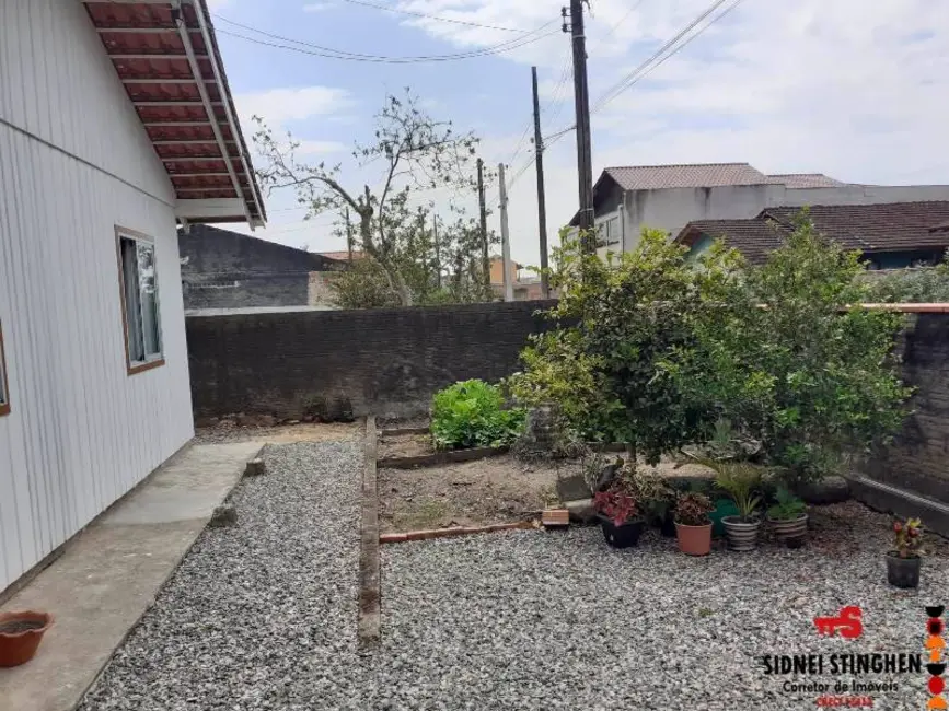 Foto 3 de Casa com 3 quartos à venda, 100m2 em Balneario Barra Do Sul - SC