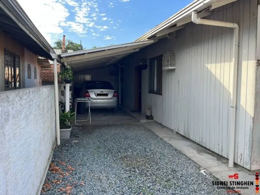 Casa com 3 quartos à venda, 100m2 em Balneario Barra Do Sul - SC - imagem 6 Foto 6 de Casa com 3 quartos à venda, 100m2 em Balneario Barra Do Sul - SC