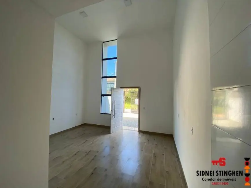 Foto 3 de Casa com 2 quartos à venda, 73m2 em Balneario Barra Do Sul - SC