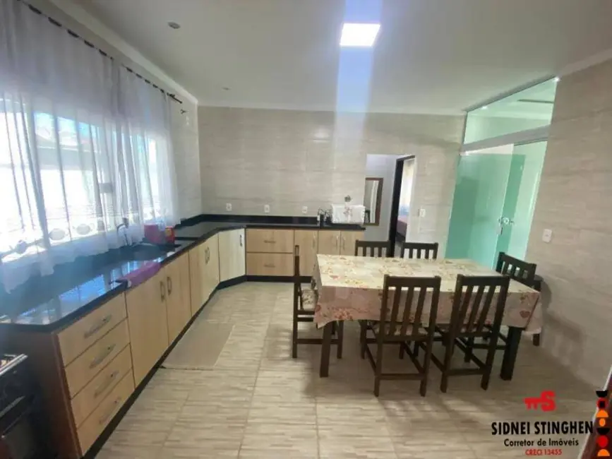 Foto 9 de Casa com 3 quartos à venda, 170m2 em Balneario Barra Do Sul - SC