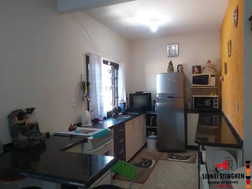 Casa com 4 quartos à venda, 180m2 em Balneario Barra Do Sul - SC - imagem 8 Foto 8 de Casa com 4 quartos à venda, 180m2 em Balneario Barra Do Sul - SC