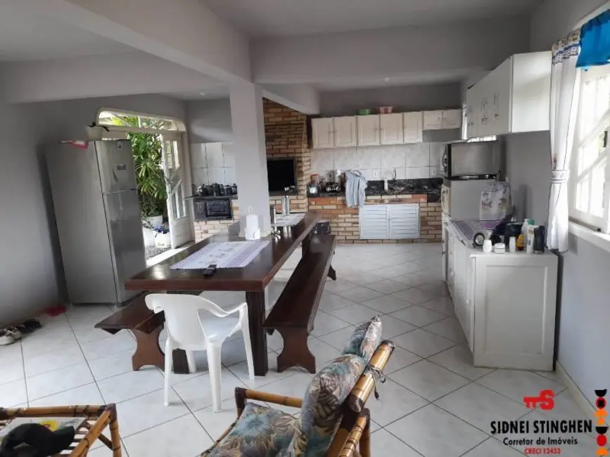 Foto 9 de Casa com 3 quartos à venda, 160m2 em Balneario Barra Do Sul - SC