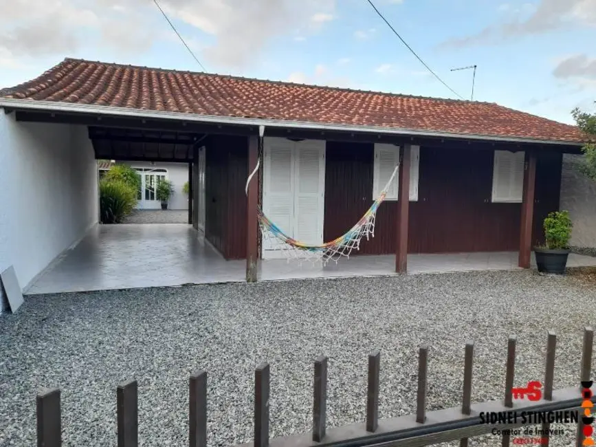 Foto 2 de Casa com 3 quartos à venda, 160m2 em Balneario Barra Do Sul - SC