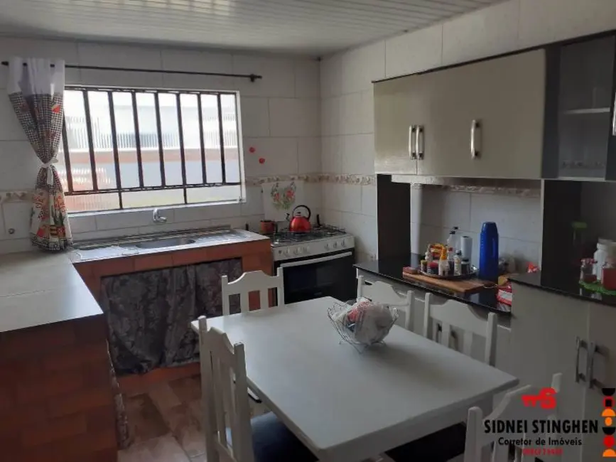 Casa com 3 quartos à venda, 90m2 em Balneario Barra Do Sul - SC - imagem 9 Foto 9 de Casa com 3 quartos à venda, 90m2 em Balneario Barra Do Sul - SC