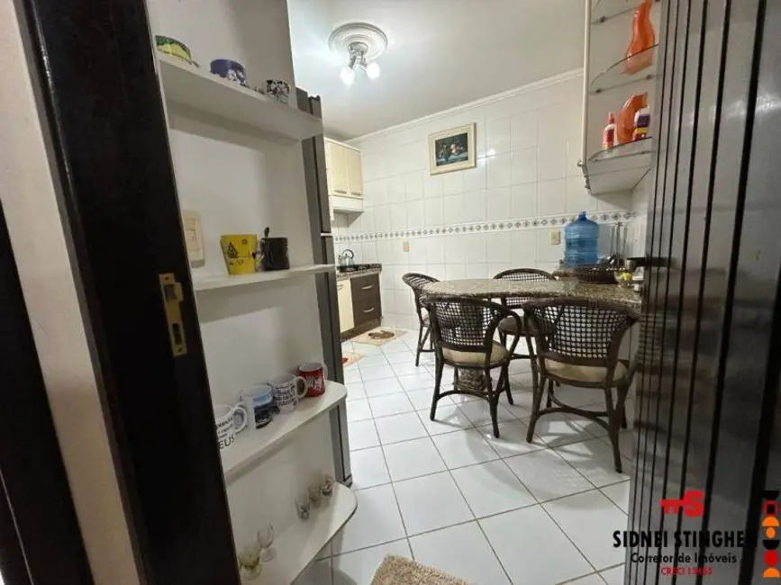 Foto 9 de Casa com 3 quartos à venda, 185m2 em Centro, Balneario Barra Do Sul - SC